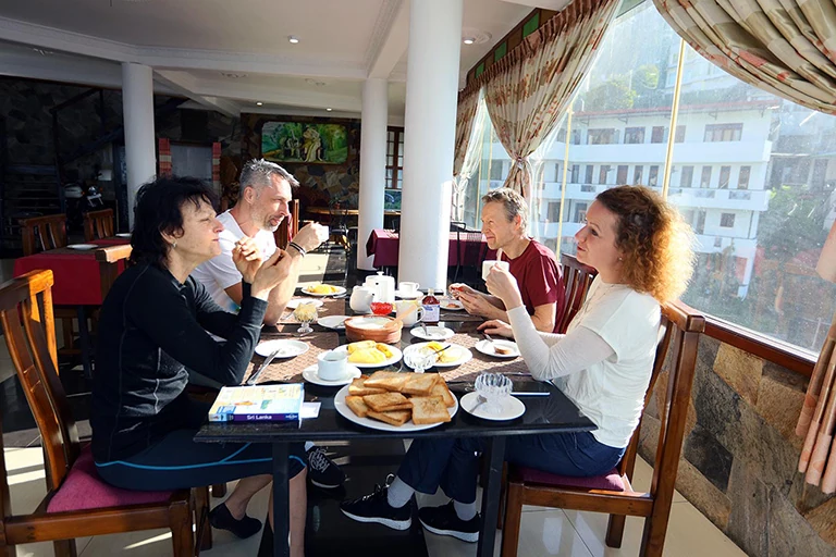 Dining and Restaurant