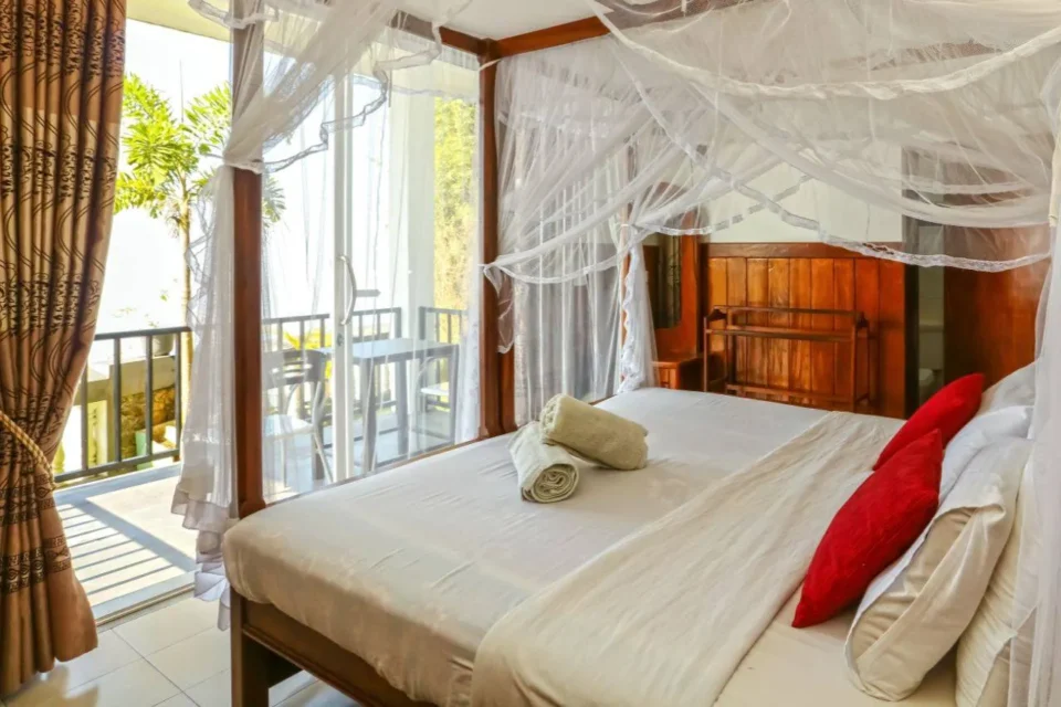 SriLak View Holiday Inn