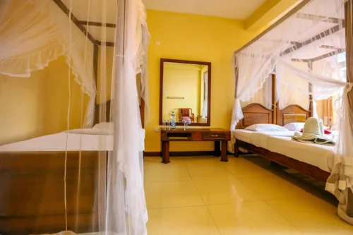 SriLak View Holiday Inn