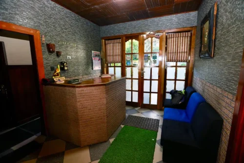 SriLak View Holiday Inn