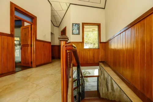 SriLak View Holiday Inn