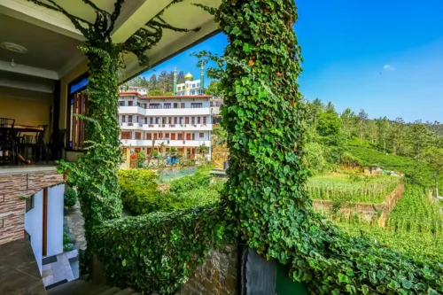 SriLak View Holiday Inn