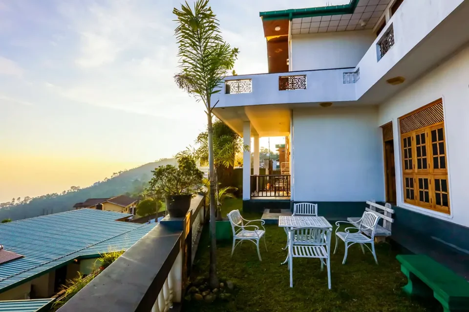 SriLak View Holiday Inn